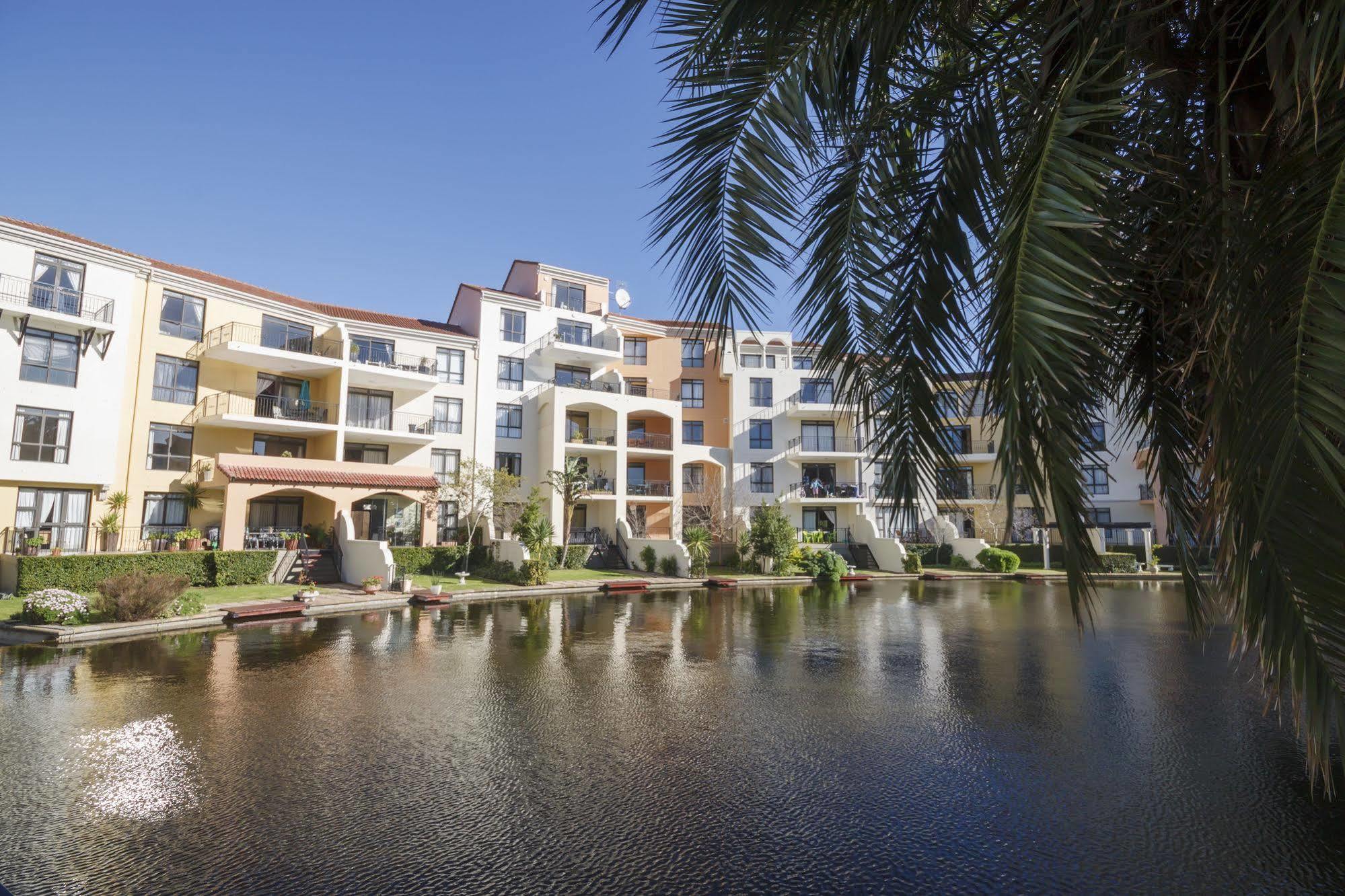 Island Club Hotel & Apartments Cape Town Ngoại thất bức ảnh