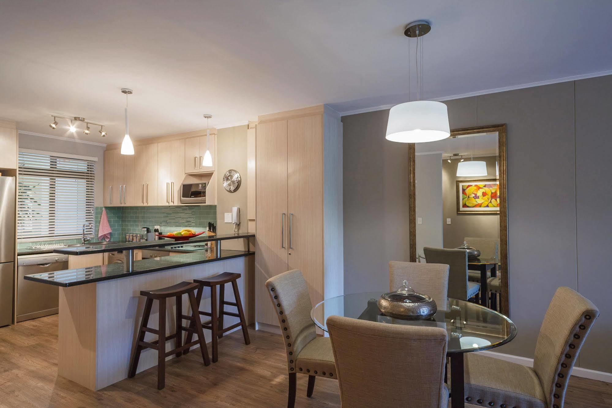 Island Club Hotel & Apartments Cape Town Ngoại thất bức ảnh